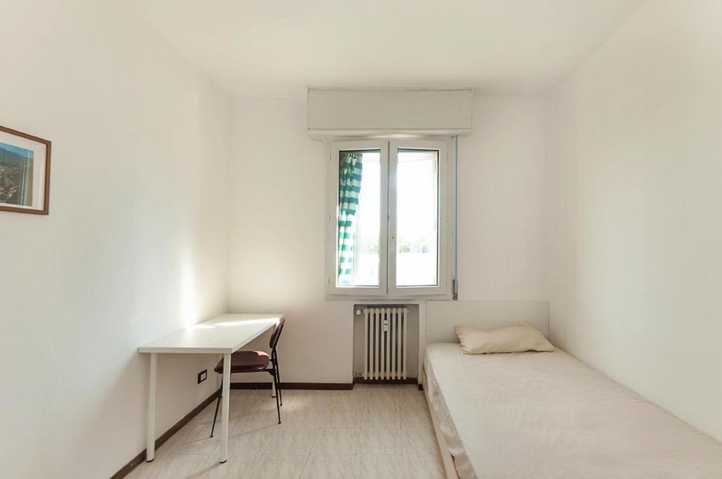 Private Room For Girls ボローニャ エクステリア 写真