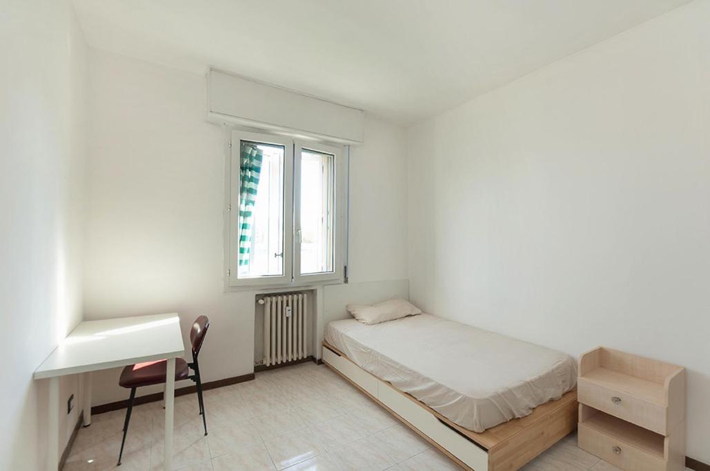 Private Room For Girls ボローニャ エクステリア 写真